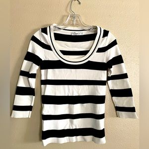 Zara knit Top- Black/White Small